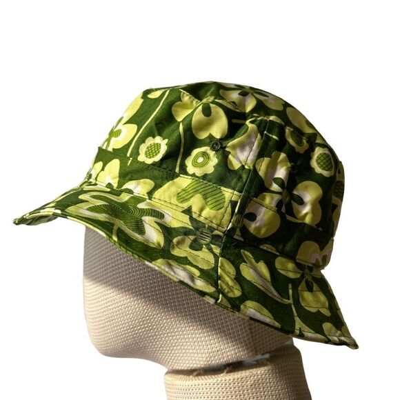 MECCA Vintage XL Crewneck T-Shirts with Matching Floral Bucket Hat - Picture 8 of 11